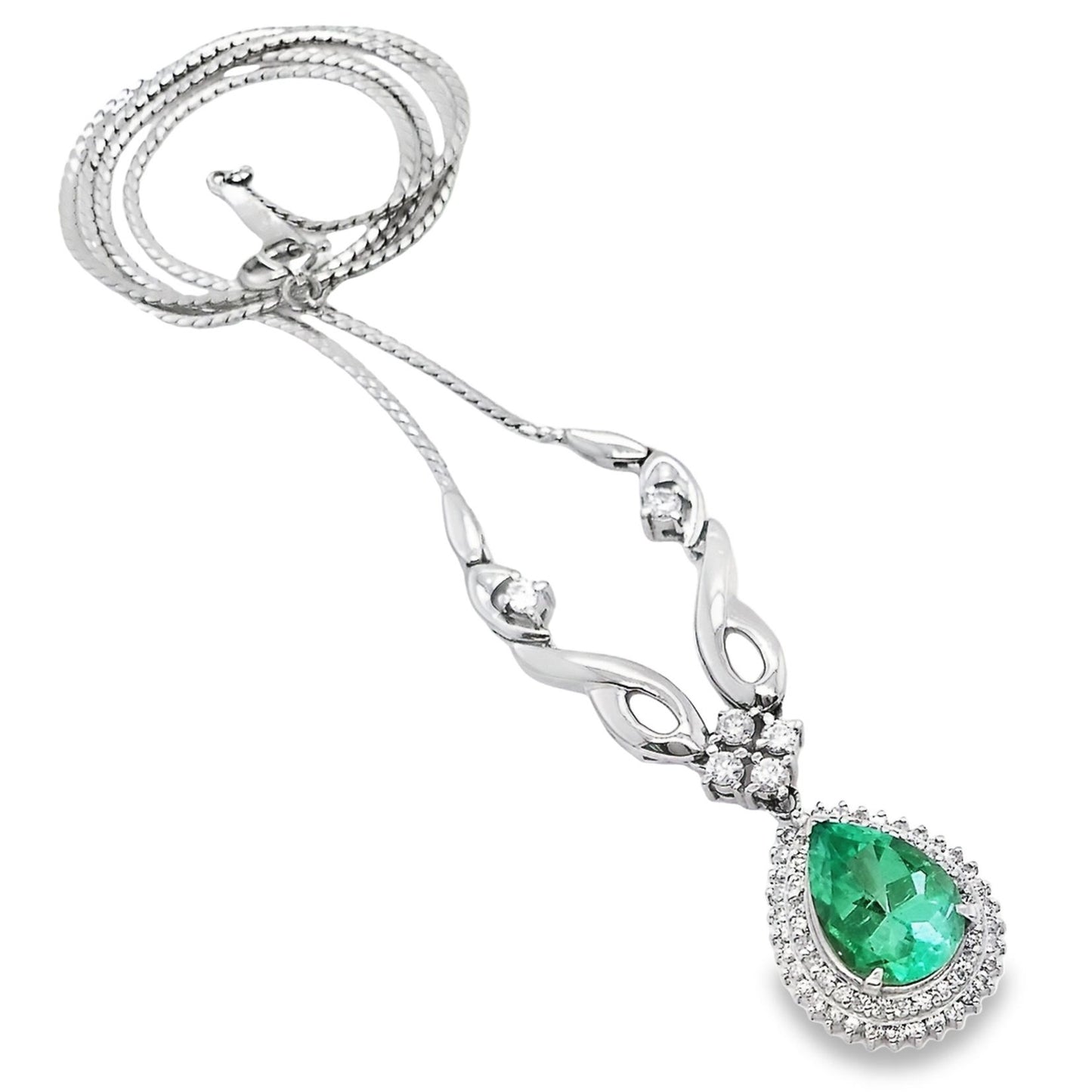 2.51ct Natural Colombian Emerald and 0.76ct Natural Diamonds set with Platinum Necklace
