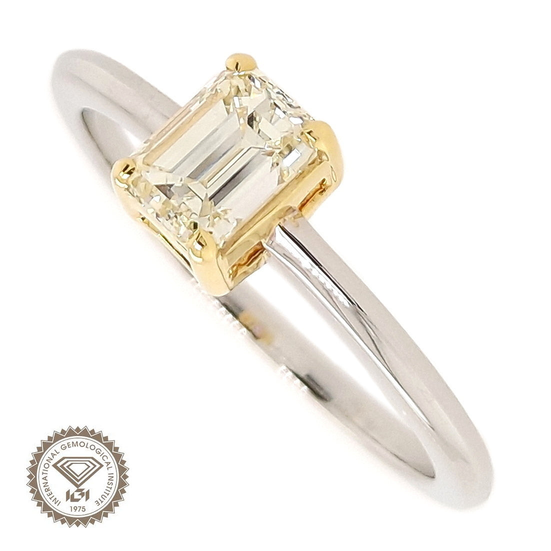 0.60ct Natural Fancy-colour diamond set with 14K Yellow & White Gold Ring - SALE
