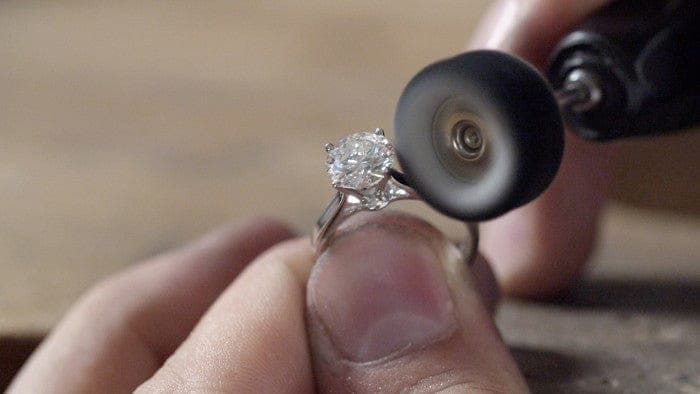 Top Crown Jewelry Manufacture diamonds and gems