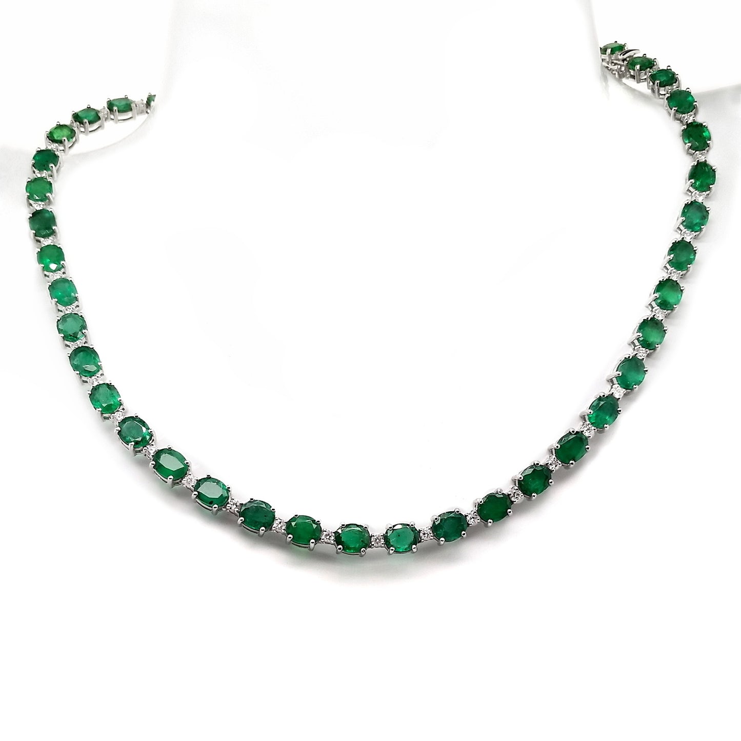 29.42ct NATURAL ZAMBIAN EMERALDS and 1.77ct NATURAL DIAMONDS set in  18K White Gold Necklace