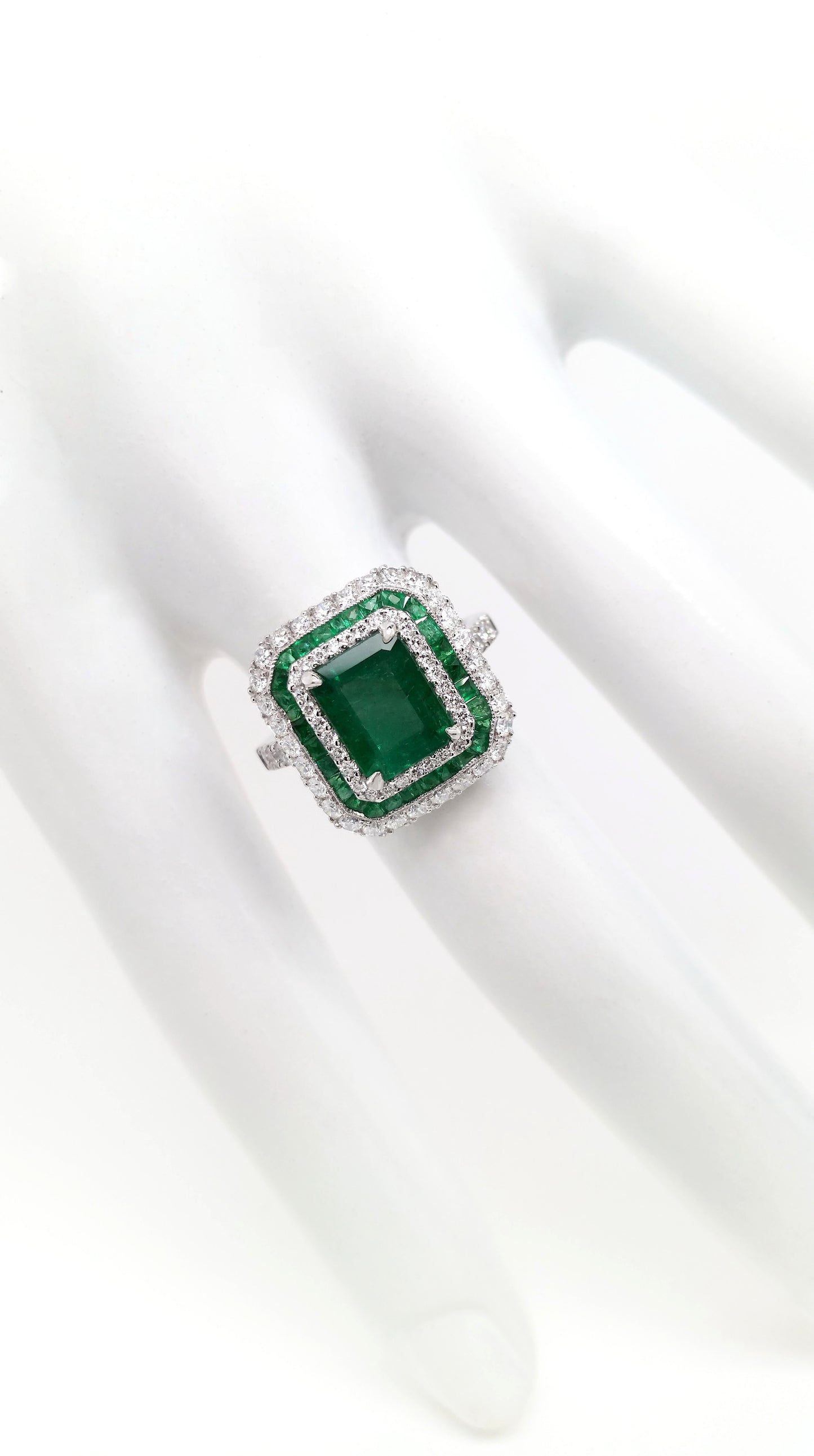 2.89ct NATURAL EMERALDS accented by 0.87ct NATURAL DIAMONDS set with 18K White Gold Ring