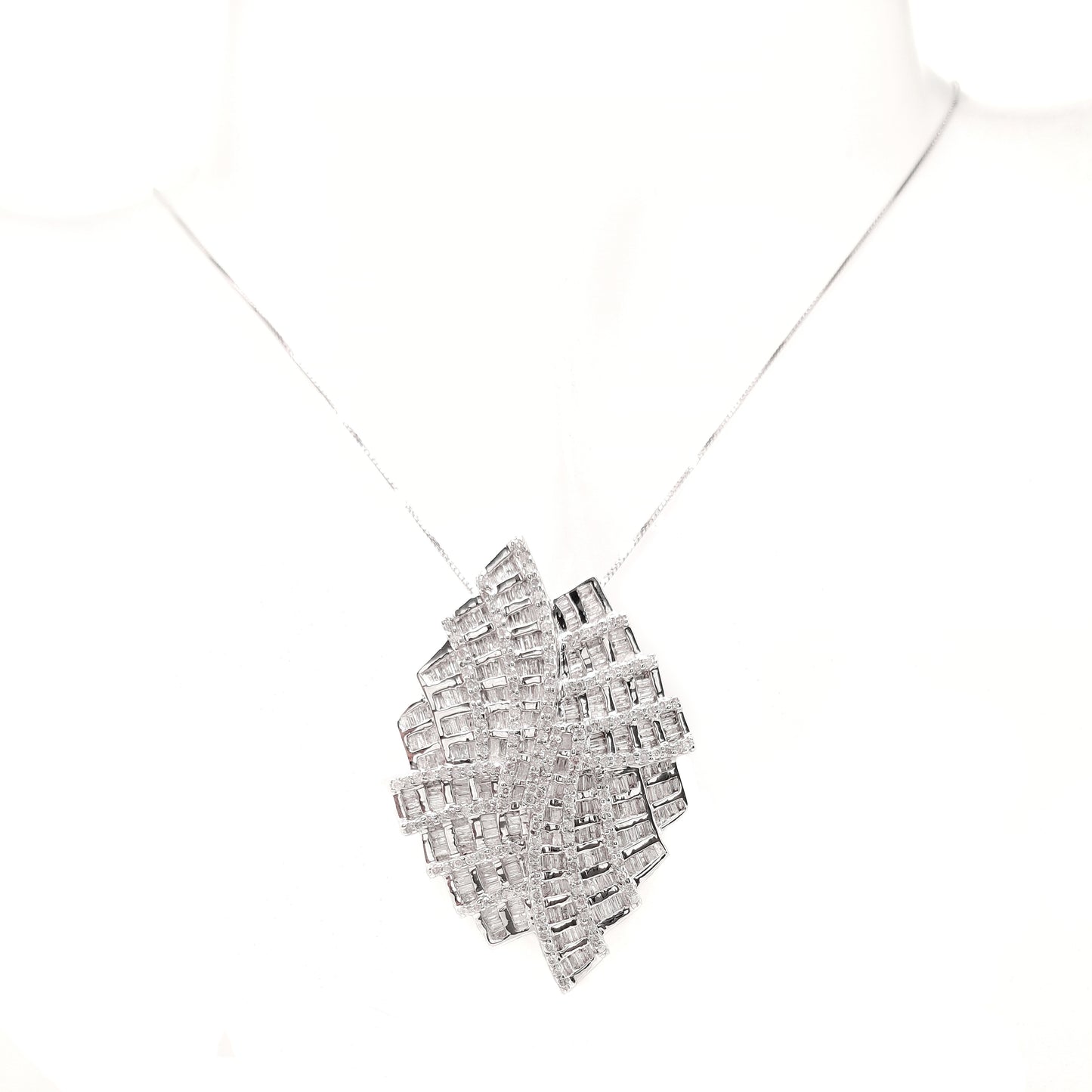 3.00ct Natural Diamonds set with 18K White Gold Necklace and Brooch