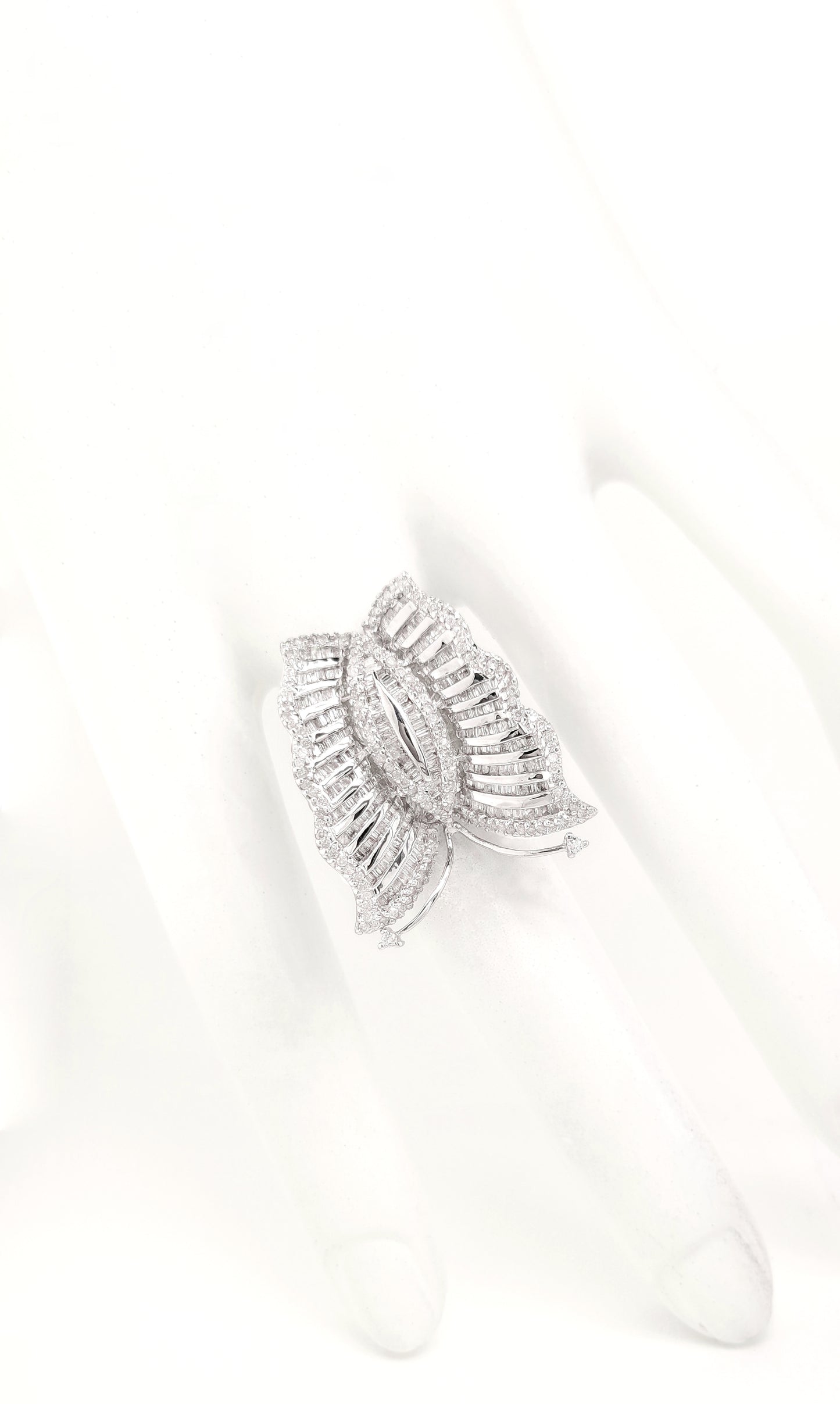 1.75ct Natural Diamonds set with 18K White Gold Butterfly Ring