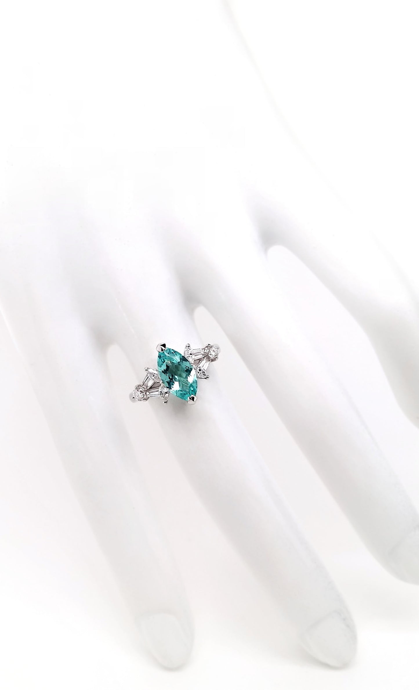 1.28ct NATURAL PARAIBA TOURMALINE and 0.55ct NATURAL DIAMONDS Ring set in Platinum - SALE